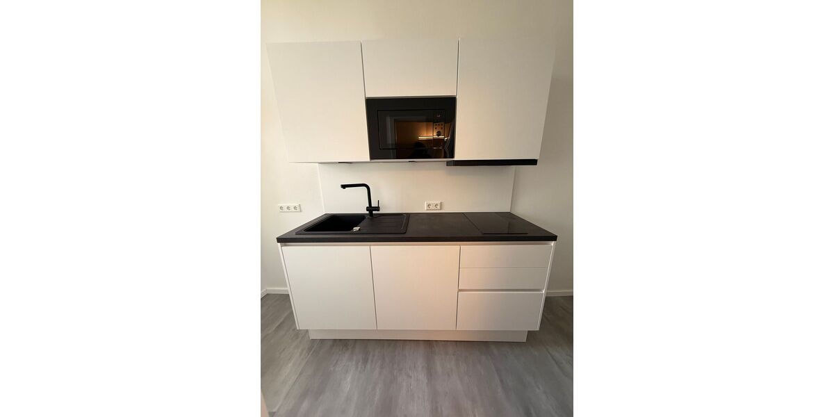 Repräsentative Bürofläche mit Stuckdecken in Düsseldorf-Pempelfort - Gewerbeobjekt Düsseldorf Pempelfort | Angebot:26801901
