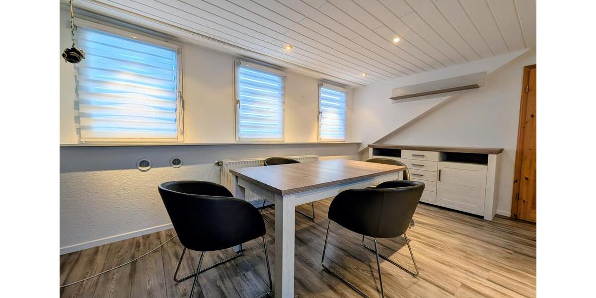 Dachgeschoßwohnung Mönchengladbach West - 1 Zimmer, 50 m&sup2;, 700&euro; | Angebot:25805510