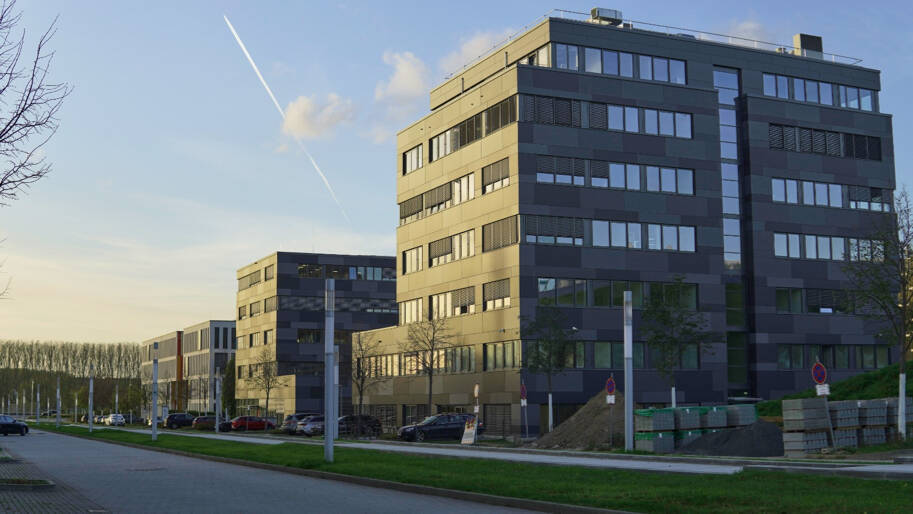 Büroräume und Coworking-Arbeitsplätze beim größten Anbieter in Monheim - All-in-Miete