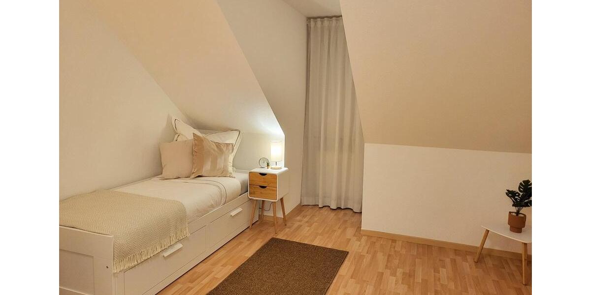 Wohnung: 1 WG-Zimmer möbliert, Königsallee + Hbf in der Nähe 4 zimmer