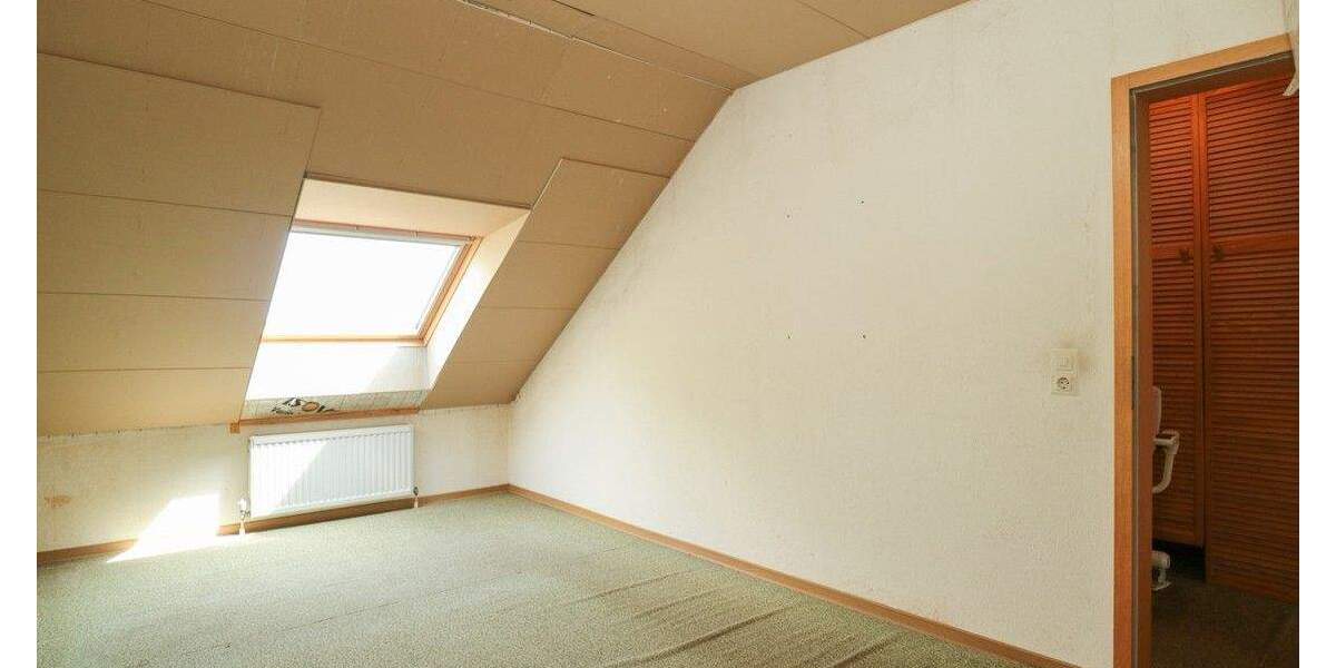 Reihenendhaus Grevenbroich/Langwaden Langwaden - 6 Zimmer, 156 m&sup2;, 195.000&euro; | Angebot:25689623