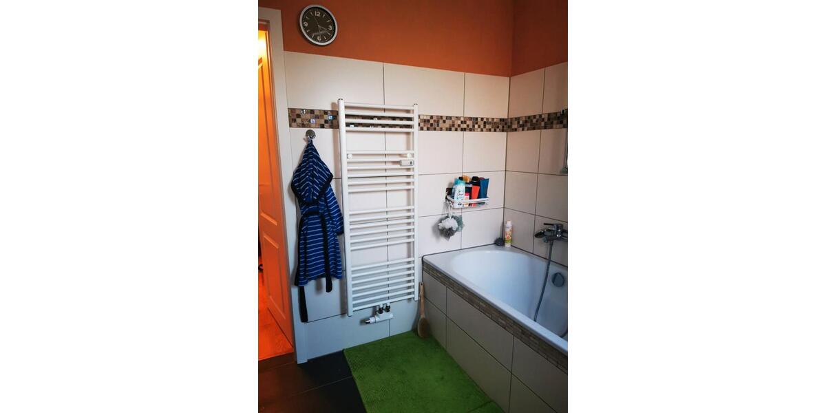 Etagenwohnung Neuss Furth-Mitte - 4 Zimmer, 88 m&sup2;, 305.000&euro; | Angebot:26366274