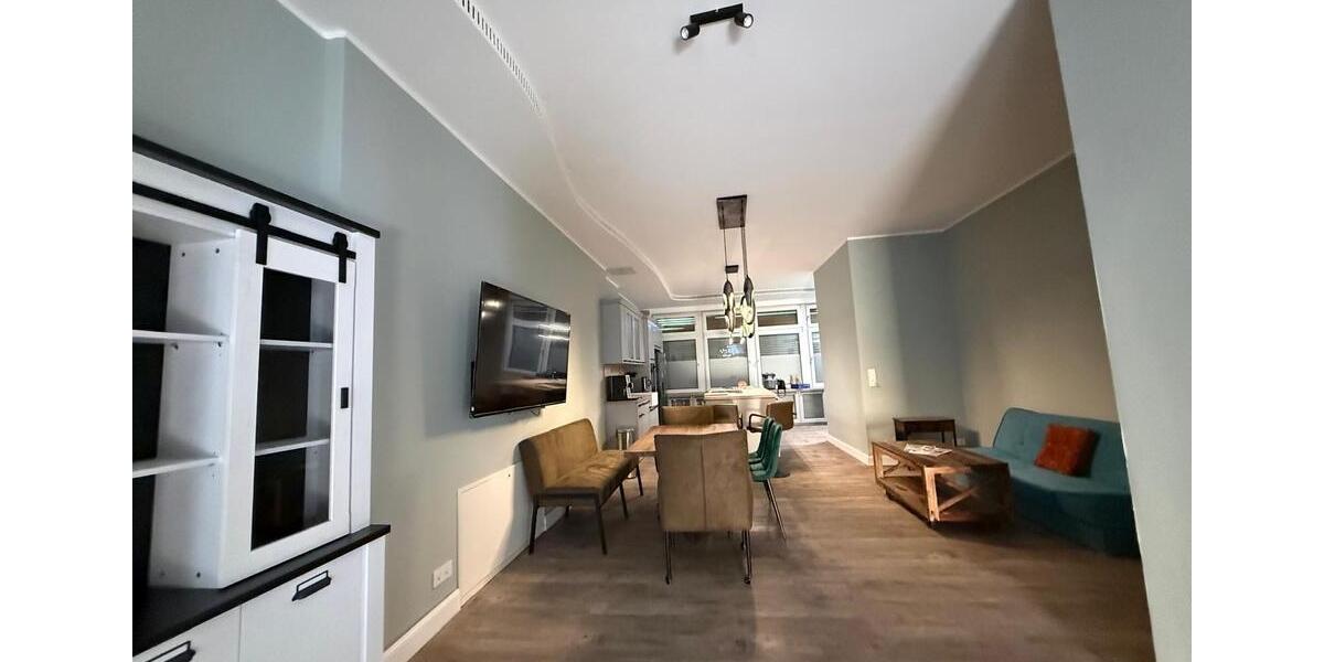Erdgeschoßwohnung Mönchengladbach - 2 Zimmer, 120 m&sup2;, 1.750&euro; | Angebot:26403751