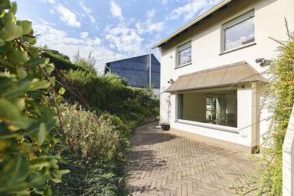 Haus zum Mieten in Remscheid 1.200 € 120 m²