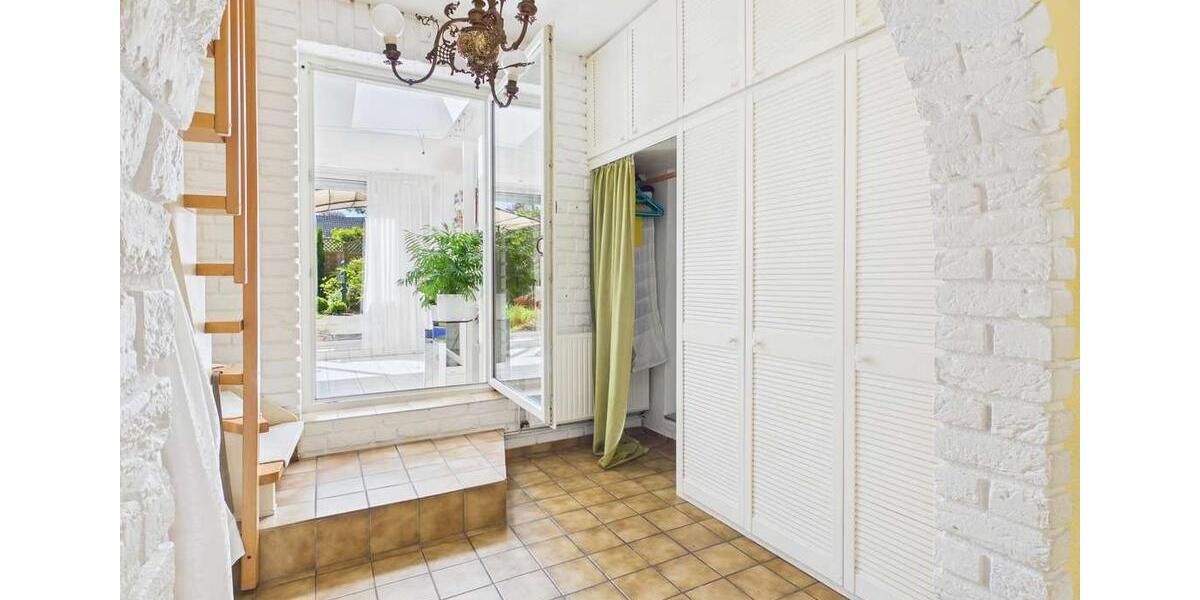 Reihenhaus Krefeld Hüls - 4 Zimmer, 100 m&sup2;, 368.000&euro; | Angebot:27154189