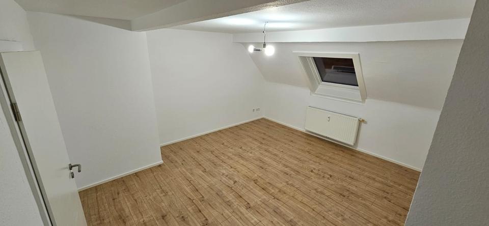 Dachgeschoßwohnung Düsseldorf Stadtbezirk 8 - 2 Zimmer, 55 m&sup2;, 739&euro; | Angebot:25438689