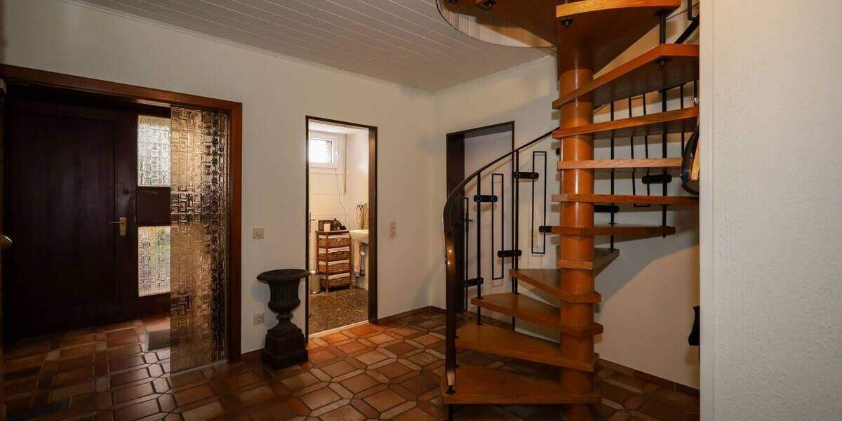 Reihenendhaus Monheim am Rhein Monheim - 7 Zimmer, 171 m&sup2;, 525.000&euro; | Angebot:25736789