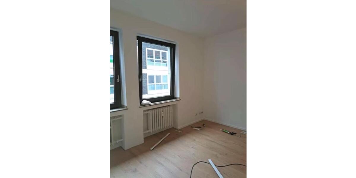 Etagenwohnung Neuss - 2 Zimmer, 66 m&sup2;, 1.100&euro; | Angebot:25714454