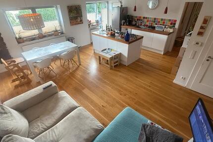 Oberkassel, EndterDachgeschosswohnung mit 113 m² mittendrin 3 zimmer