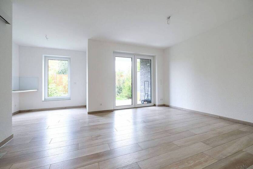Schicke 2 Zimmer GartenWohnung in ruhiger Wohnlage von Schlebusch!