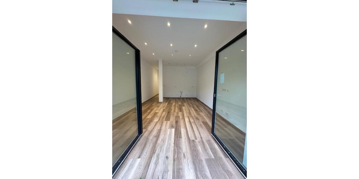 Helle sanierte Erdgeschosswohnung mit Gartenzugang 1 zimmer