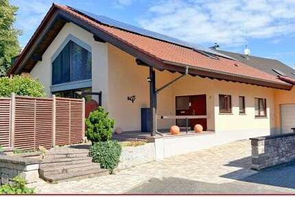 Haus zum Kaufen in Oberkirch 770.000 € 195 m²