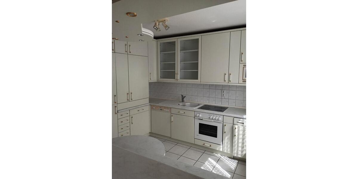 Etagenwohnung Düsseldorf Stadtbezirk 3 - 3 Zimmer, 68 m&sup2;, 300.000&euro; | Angebot:27257391