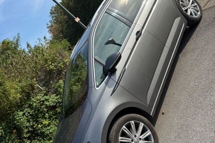 VW Touran 195.000 km 14.900 &euro; Düsseldorf 40229