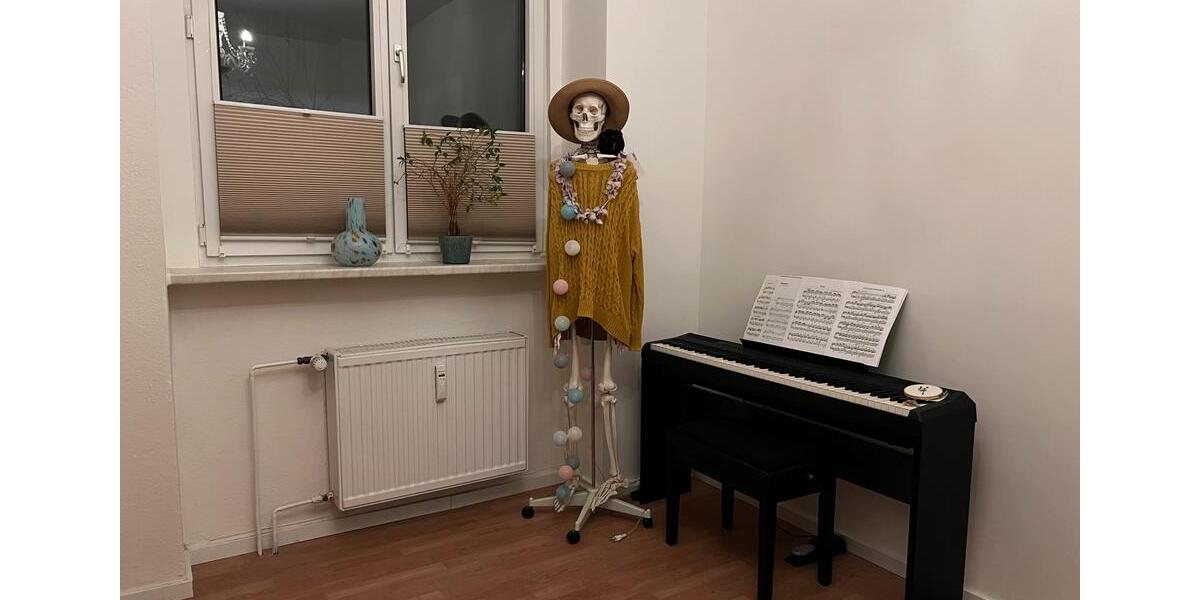 Etagenwohnung Düsseldorf Pempelfort - 1.5 Zimmer, 62 m&sup2;, 825&euro; | Angebot:25523328