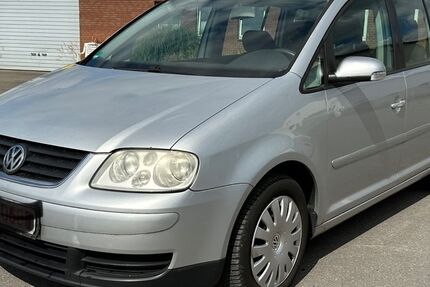 VW Touran 275.000 km 1.550 &euro; Neuss 41460