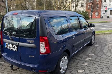 Dacia Logan 127.737 km 2.950 &euro; Mülheim an der Ruhr 45468