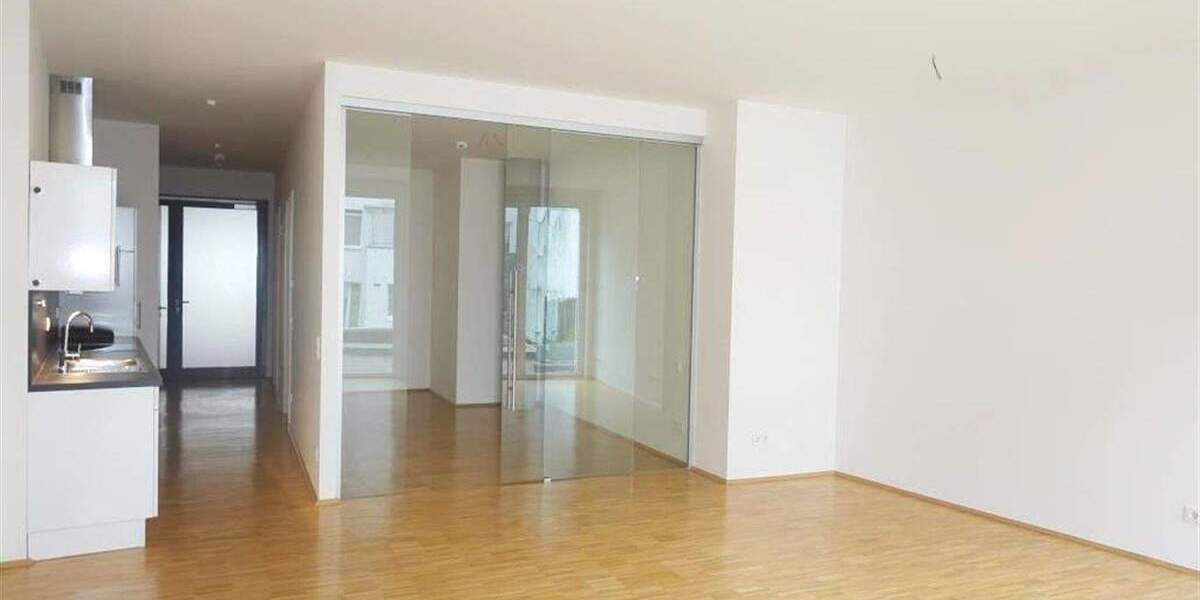 Etagenwohnung Mönchengladbach Stadtmitte - 2 Zimmer, 65 m&sup2;, 873&euro; | Angebot:25778926