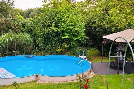 Freundliches 5,5-Zimmer-Haus mit Terrasse, Kamin, Pool und Sauna
