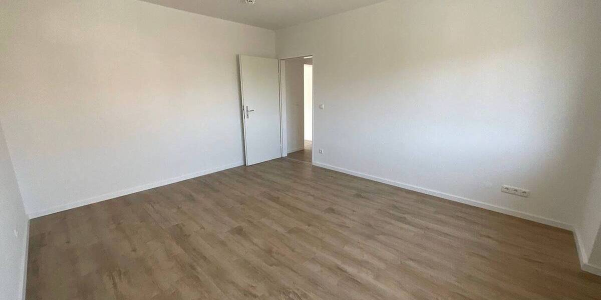 Etagenwohnung Grevenbroich Stadtmitte - 3 Zimmer, 71 m&sup2;, 599&euro; | Angebot:26912859