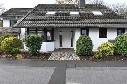 Einfach Schöner Wohnen :) Klassisches Landhaus in modernem Look in Metzkausener Bestlage 9 zimmer