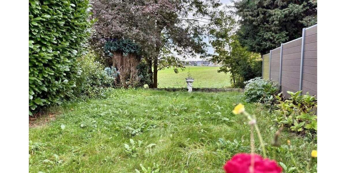 Reihenmittelhaus Moers Schwafheim - 4 Zimmer, 120 m&sup2;, 359.000&euro; | Angebot:25730412