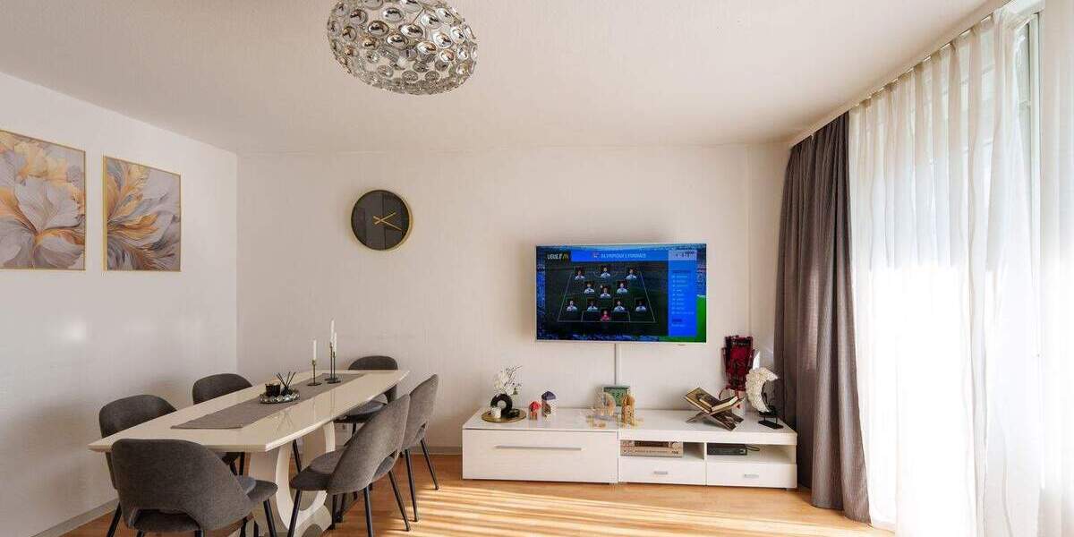 Etagenwohnung Neuss Innenstadt - 4 Zimmer, 80 m&sup2;, 209.000&euro; | Angebot:25736809