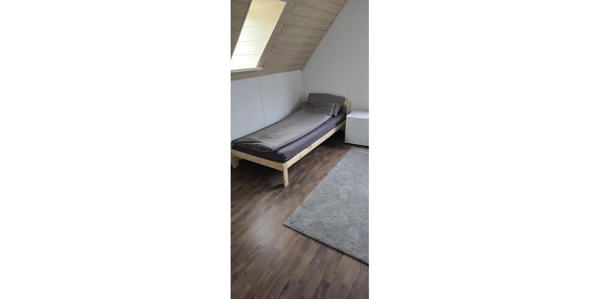 Große Monteurunterkunft – 13 Zimmer – 13 zimmer