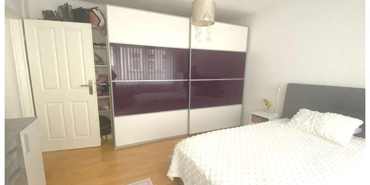 Mehrfamilienhaus, Wohnhaus Krefeld Stadtmitte - 5 Zimmer, 140 m&sup2;, 249.000&euro; | Angebot:25776323