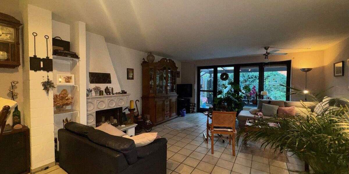 Doppelhaushälfte Krefeld Inrath/Kliedbruch - 4 Zimmer, 126 m&sup2;, 378.000&euro; | Angebot:24712562