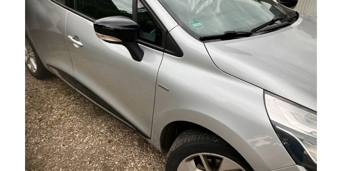 Renault Clio 95.000 km 7.990 &euro; Krefeld 47803
