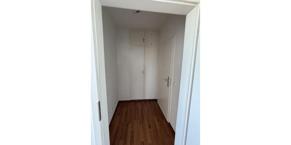 Etagenwohnung Düsseldorf Stadtbezirk 8 - 2.5 Zimmer, 64 m&sup2;, 742&euro; | Angebot:26389098