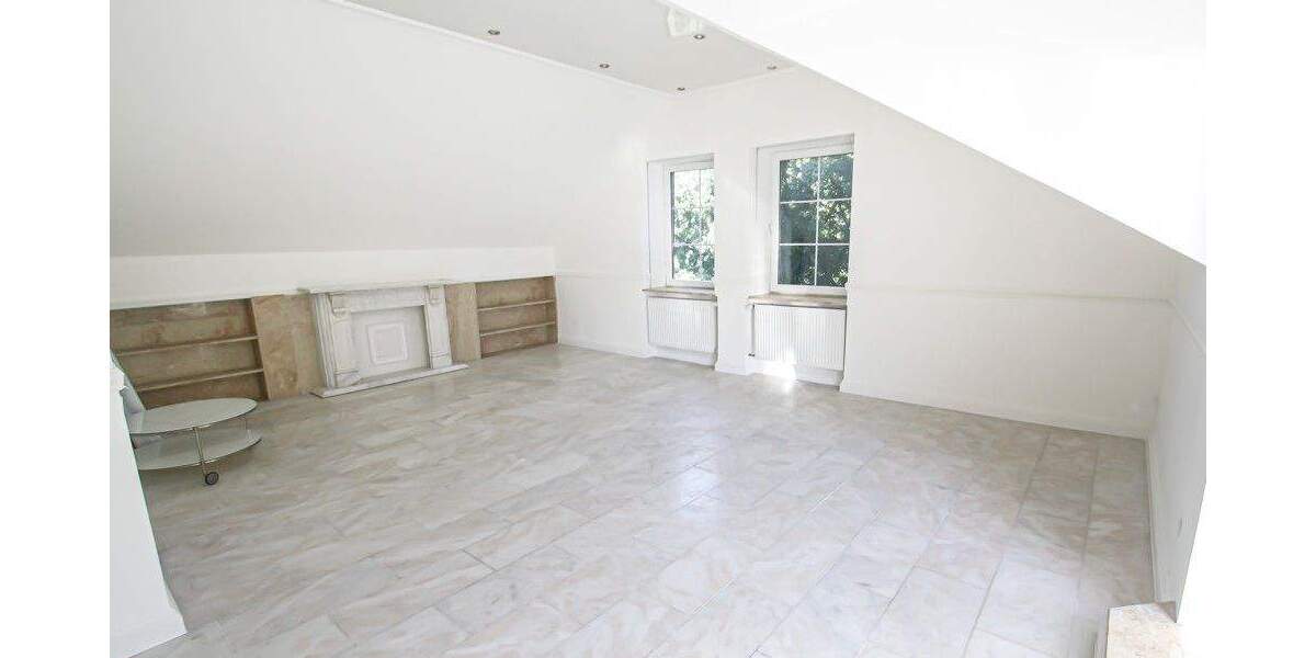 Imposantes Landhaus mit diversen Nebengebäuden 7 zimmer