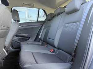 VW GOLF VIII 2.0 TDI Active +Ambiente+CarPlay+Navi+ 71.775 km 20.890 &euro; Meerbusch 40667