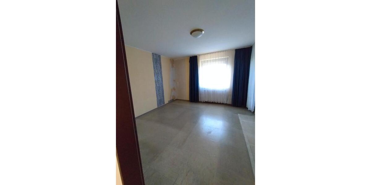 Reihenhaus Düsseldorf Stadtbezirk 10 - 3 Zimmer, 114 m&sup2;, 1.700&euro; | Angebot:26374925
