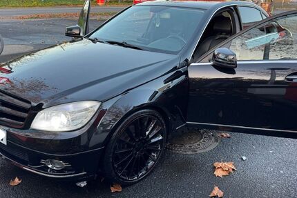 Mercedes-Benz C 250 326.000 km 6.000 &euro; Krefeld 47798