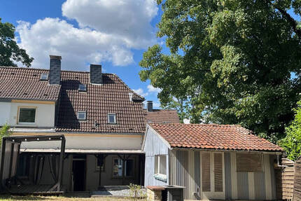 Individuell und stilvoll - schöner Altbau in E-Schonnebeck!