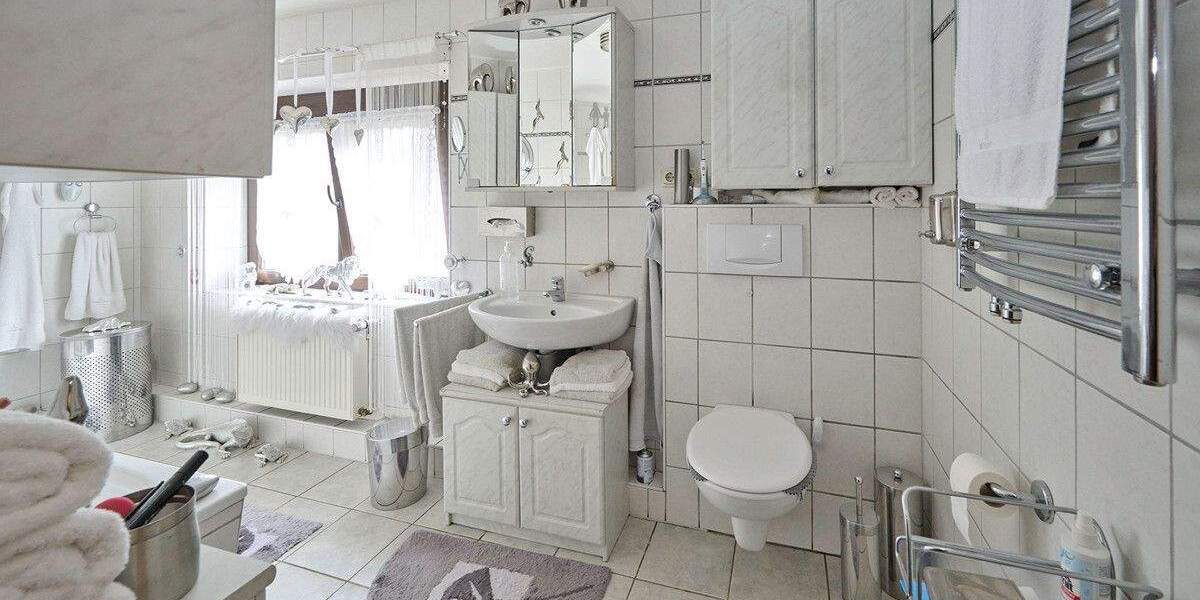 Vermietetes Einfamilienhaus in Moers-Mitte! 3 zimmer