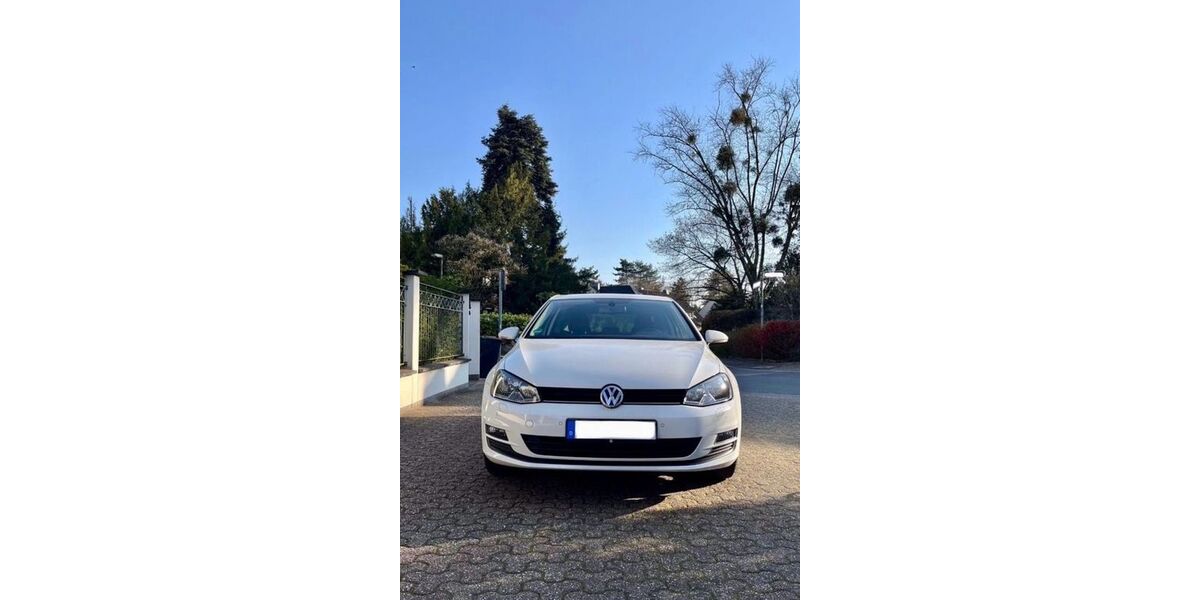 VW Golf 112.920 km 9.400 &euro; Düsseldorf 40593