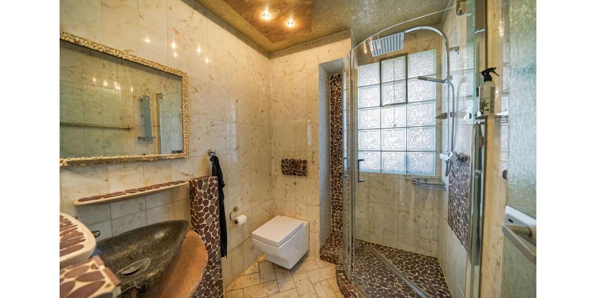 *TOP MIETPREIS: Geräumige Doppelhaushälfte mit großem Garten & Außenbereich in Düsseldorf-Wersten* 5 zimmer