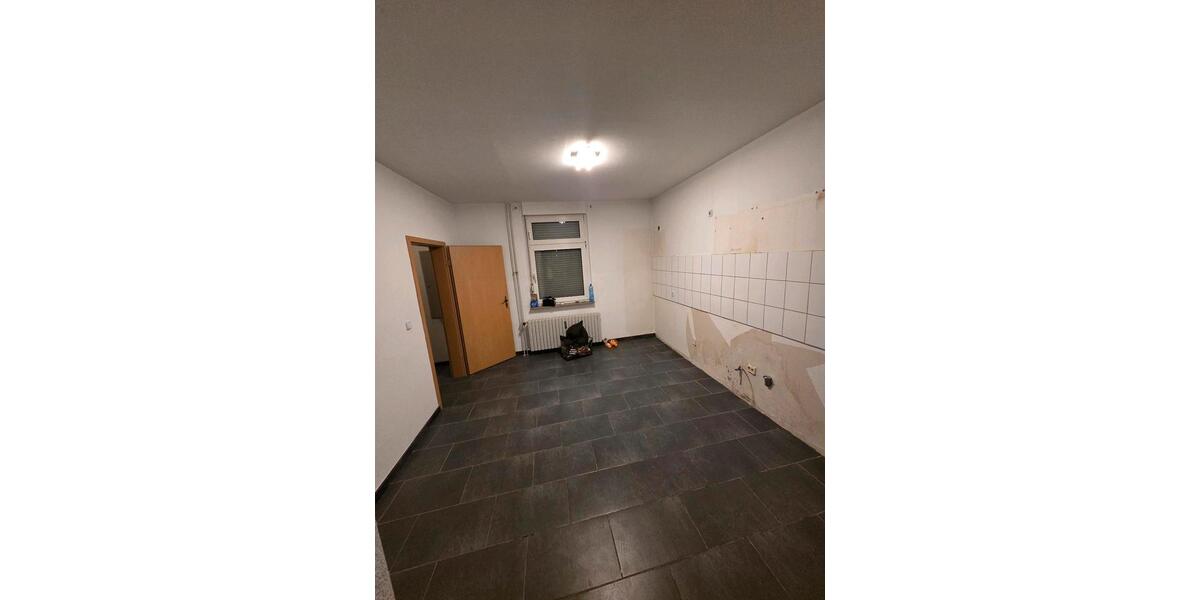 Etagenwohnung Duisburg Duisburg-Mitte - 4 Zimmer, 65 m&sup2;, 1.000&euro; | Angebot:26415666