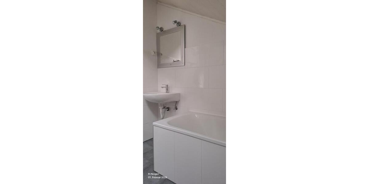 Dachgeschoßwohnung Korschenbroich - 2 Zimmer, 50 m&sup2;, 450&euro; | Angebot:25806768