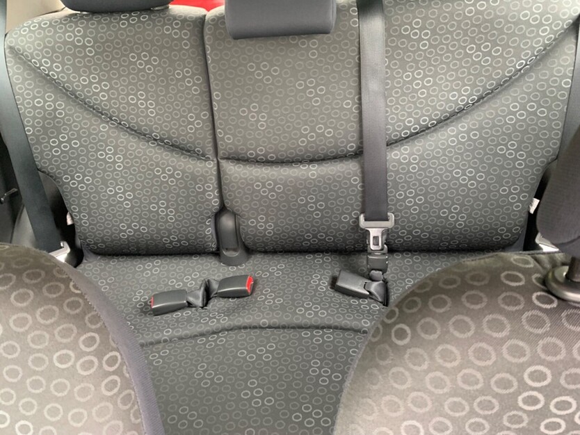 Toyota Yaris 240.000 km 2.200 € Solingen 42651