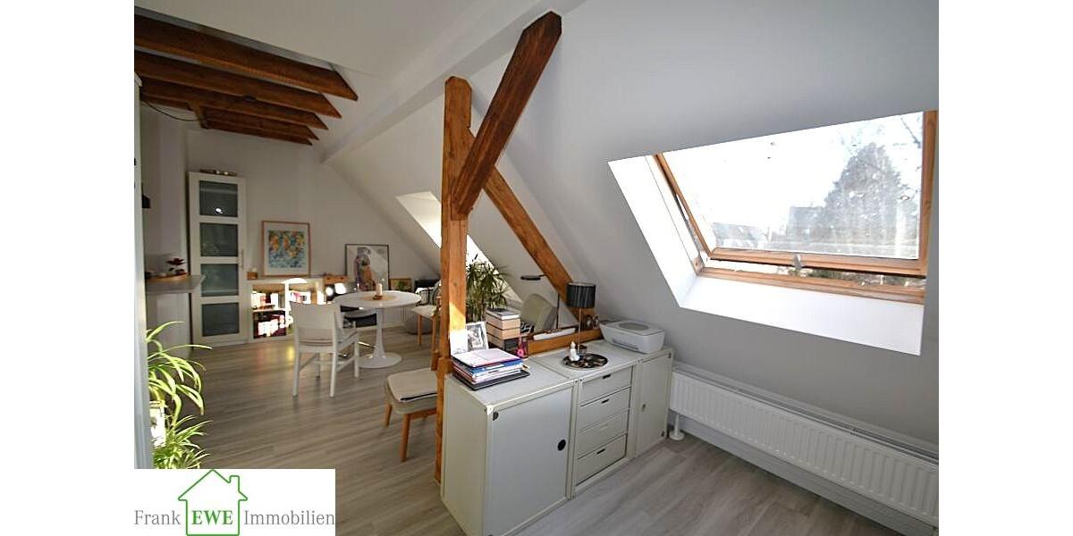 Vollständig saniertes Dachgeschoss Apartment 1 zimmer