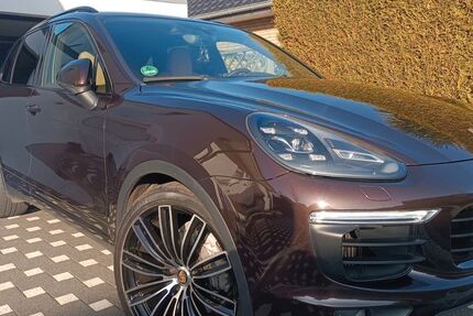 Porsche Cayenne 273.500 km 21.990 &euro; Krefeld 47804