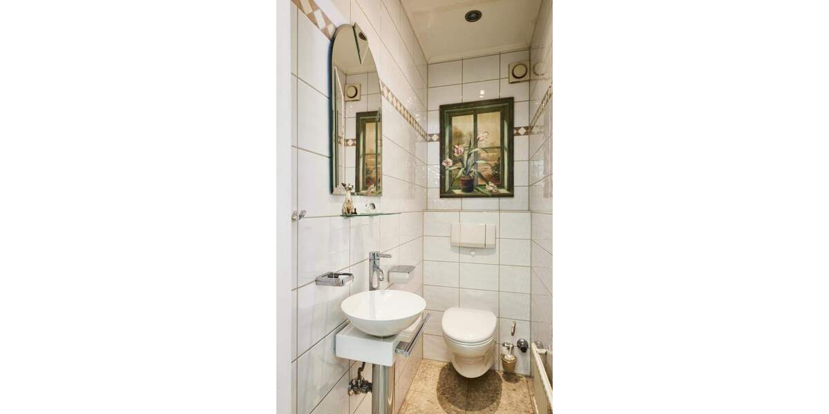 Mehrfamilienhaus, Wohnhaus Krefeld Hüls - 6 Zimmer, 200 m&sup2;, 530.000&euro; | Angebot:24711735