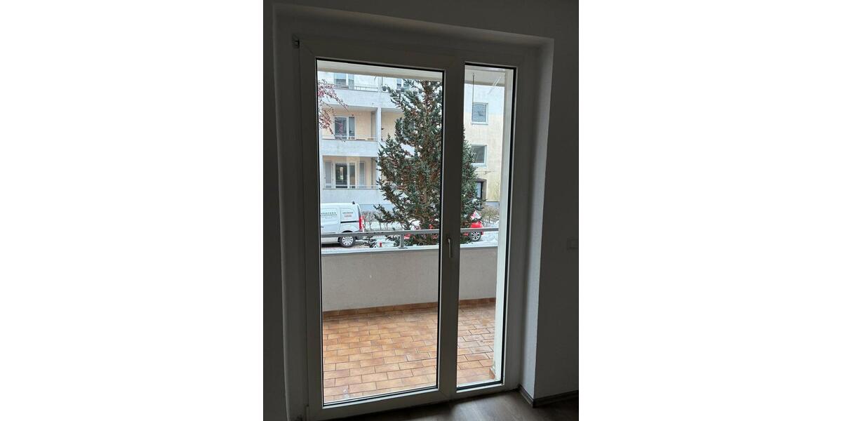 2-Zimmer-Wohnung mit Balkon & neuer Einbauküche 2 zimmer