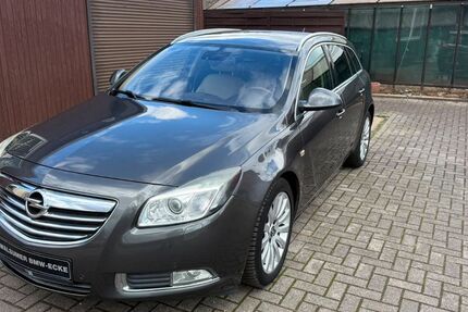 Opel Insignia 236.000 km 2.890 &euro; Duisburg 47179