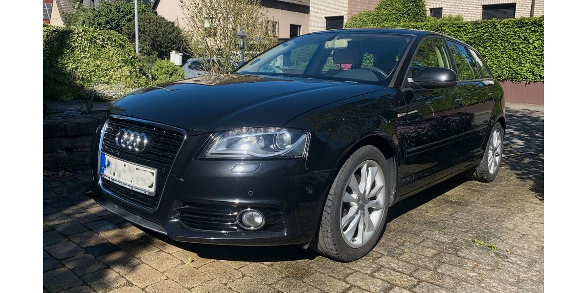 Audi A3 121.500 km 9.600 &euro; Leverkusen 51375