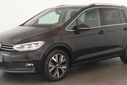 VW Touran 20.300 km 36.884 € Düsseldorf 40233